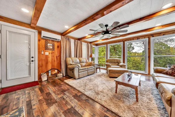 $315,000 | 276 Bluewater Drive, Moneta, VA 24121