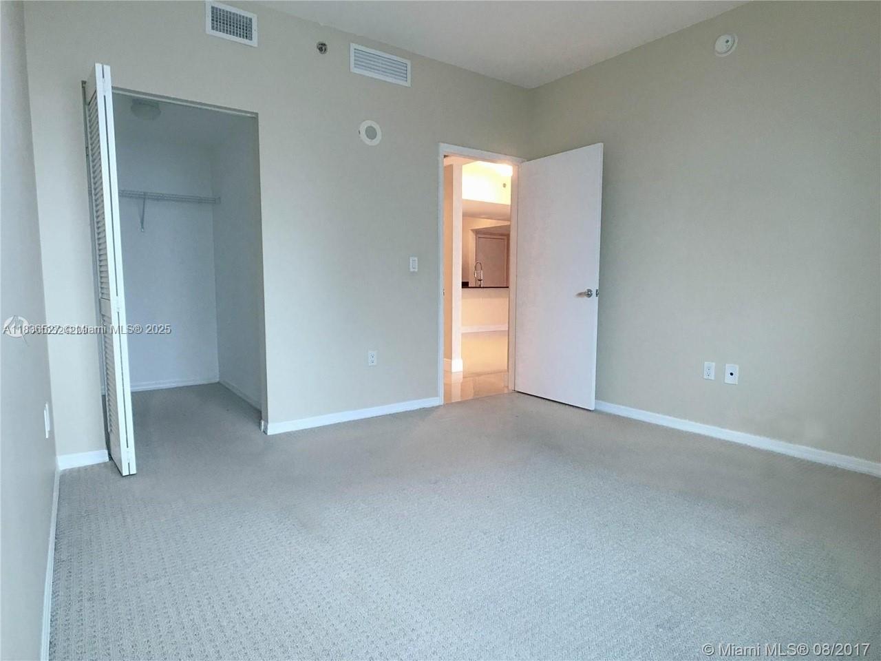 951 Brickell Avenue, Unit 2405 Miami, FL 33131 - Photo 26 of 38