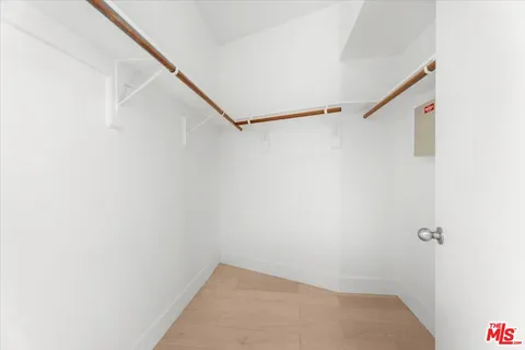 $4,995,000 | 22 28th Place, Venice, CA 90291