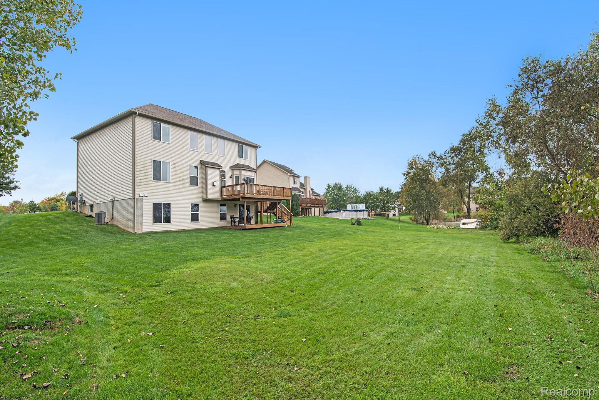 1377 Ridge View Court Grand Blanc, MI 48439 - Photo 31 of 36 6.jpg