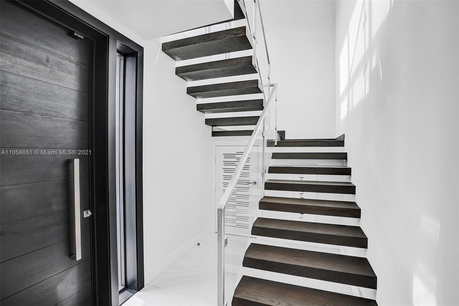 2870 North Ocean Drive Hollywood, FL 33019 - Photo 4 of 57