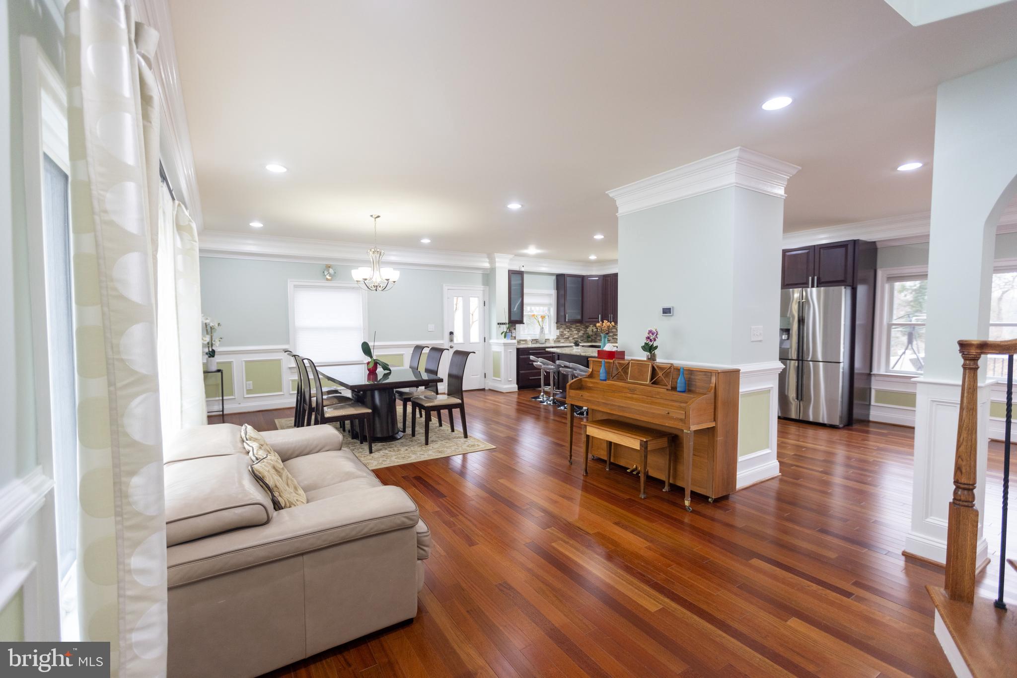 8535 Forest Street Annandale, VA 22003 - Photo 26 of 98 Main Hallway - 2