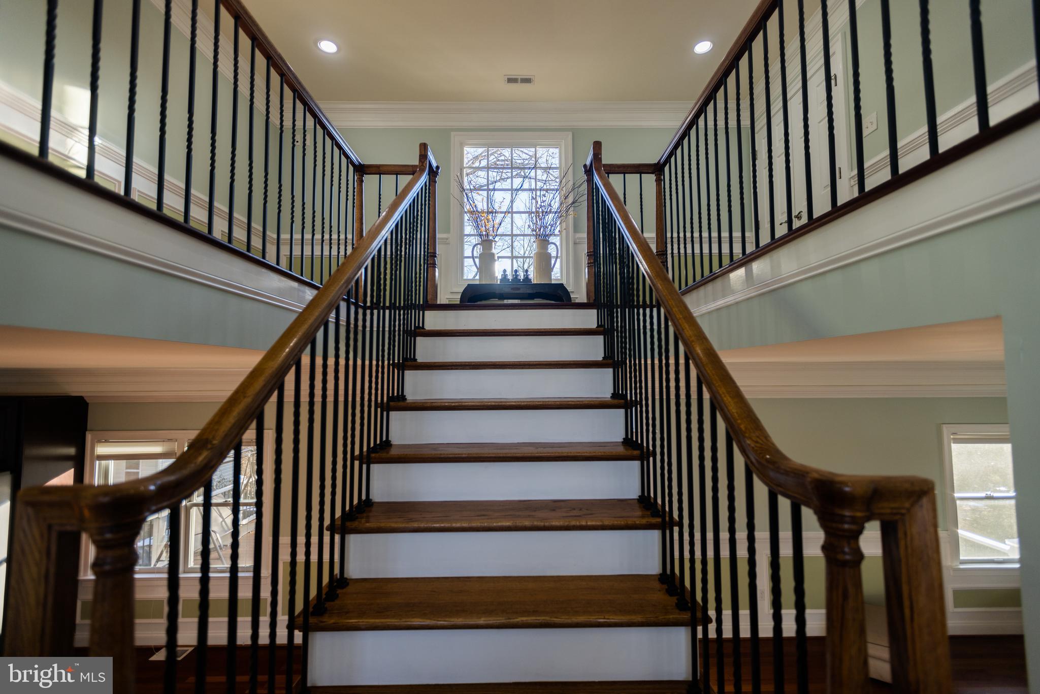 8535 Forest Street Annandale, VA 22003 - Photo 28 of 98 Landing