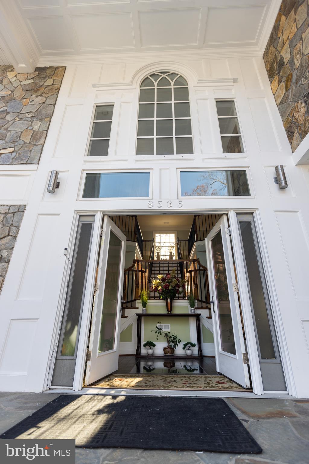 8535 Forest Street Annandale, VA 22003 - Photo 4 of 98 Front House 4