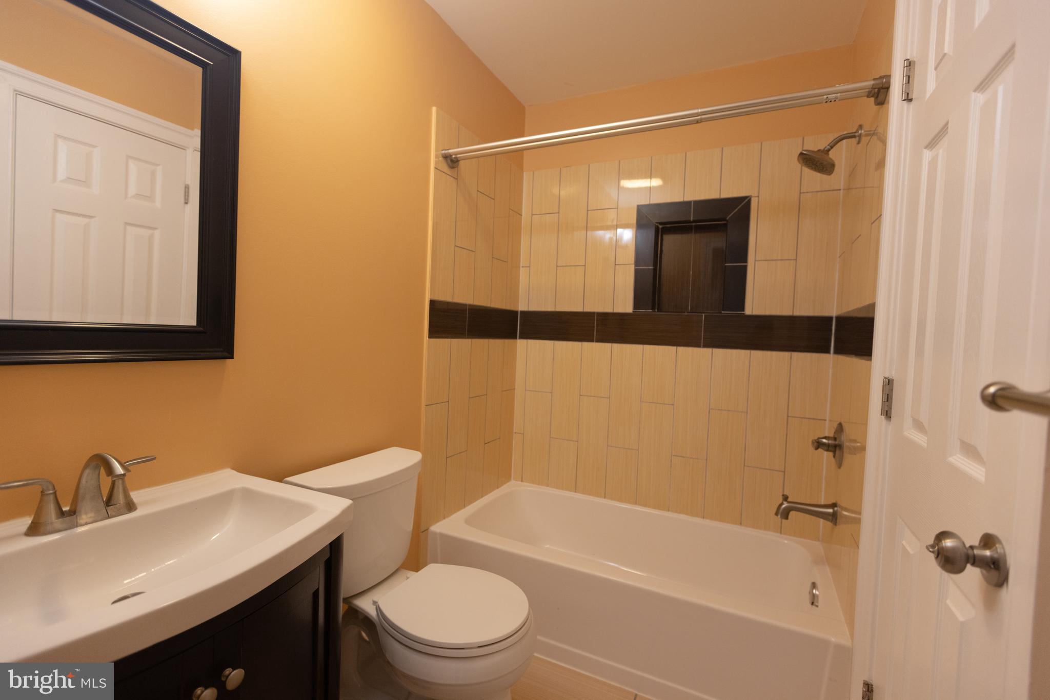 8535 Forest Street Annandale, VA 22003 - Photo 51 of 98 Shared Bathroom 2