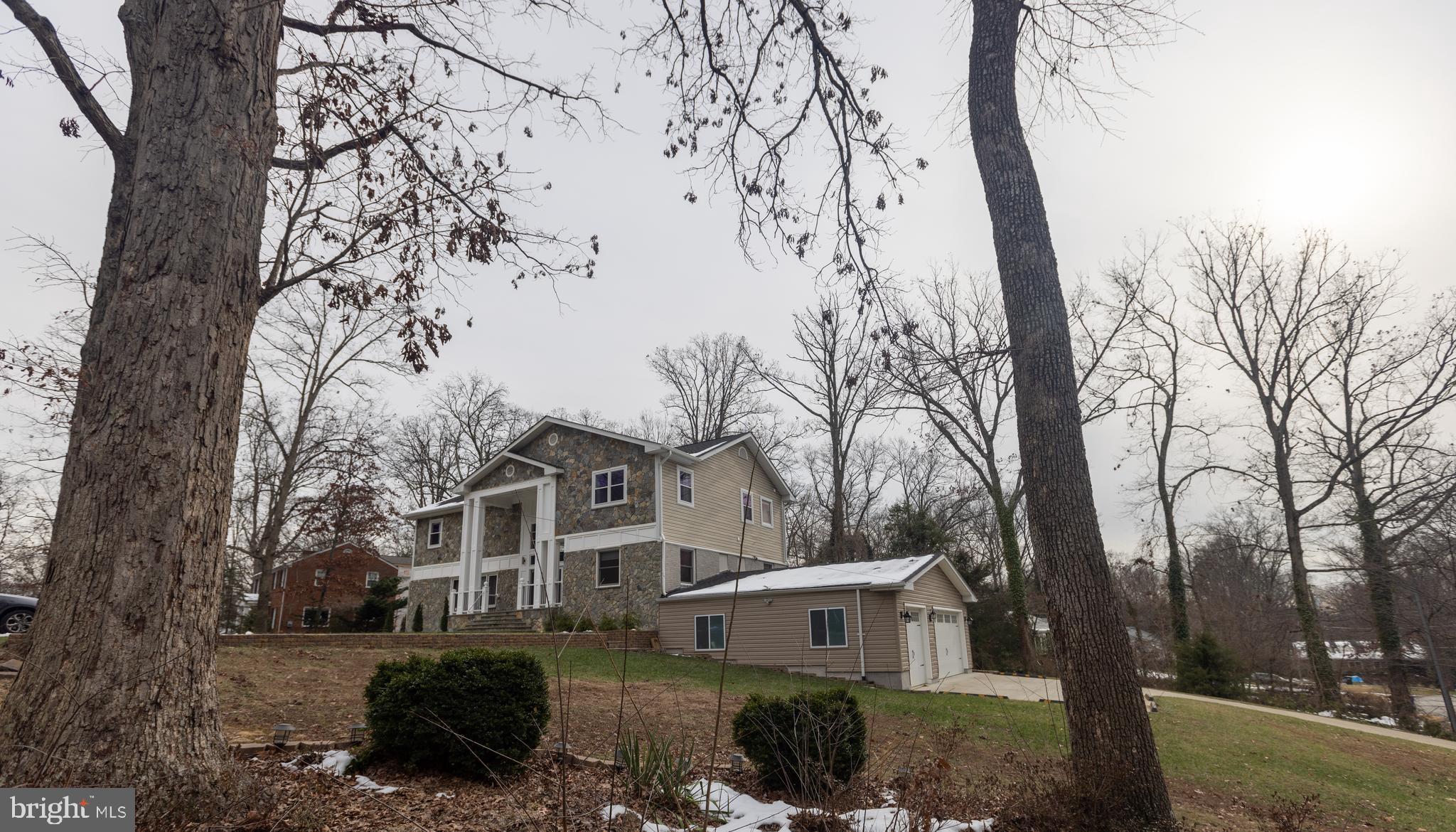 8535 Forest Street Annandale, VA 22003 - Photo 96 of 98 Side-view - 1