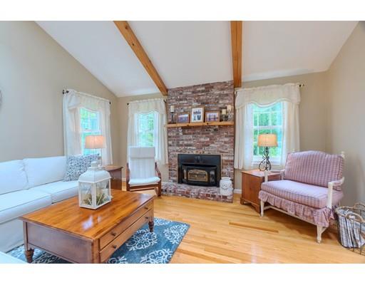 4 Hearthstone Road Westford, MA 01886 - Photo 4 of 30