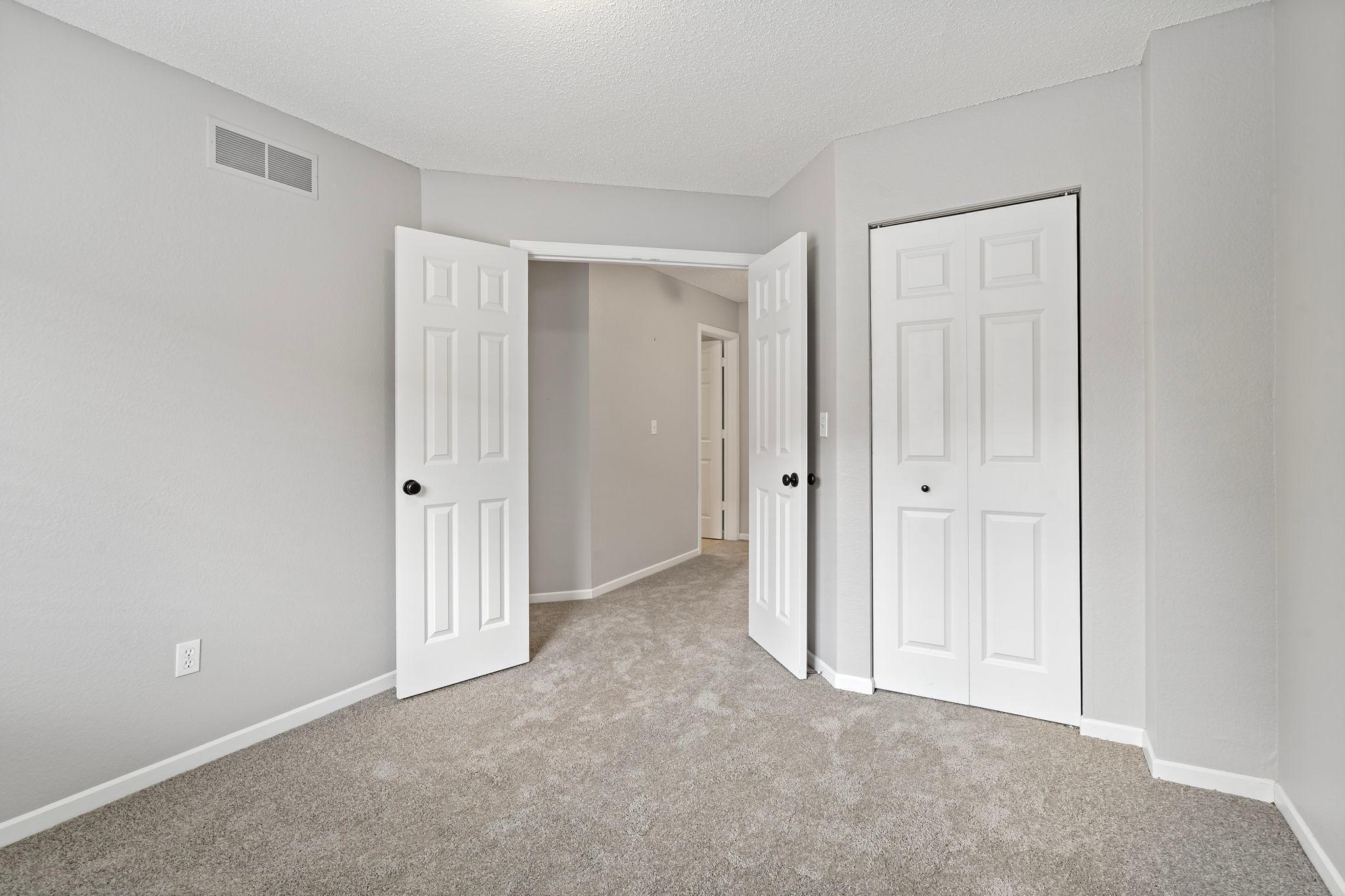 6453 Regency Lane Eden Prairie, MN 55344 - Photo 18 of 40