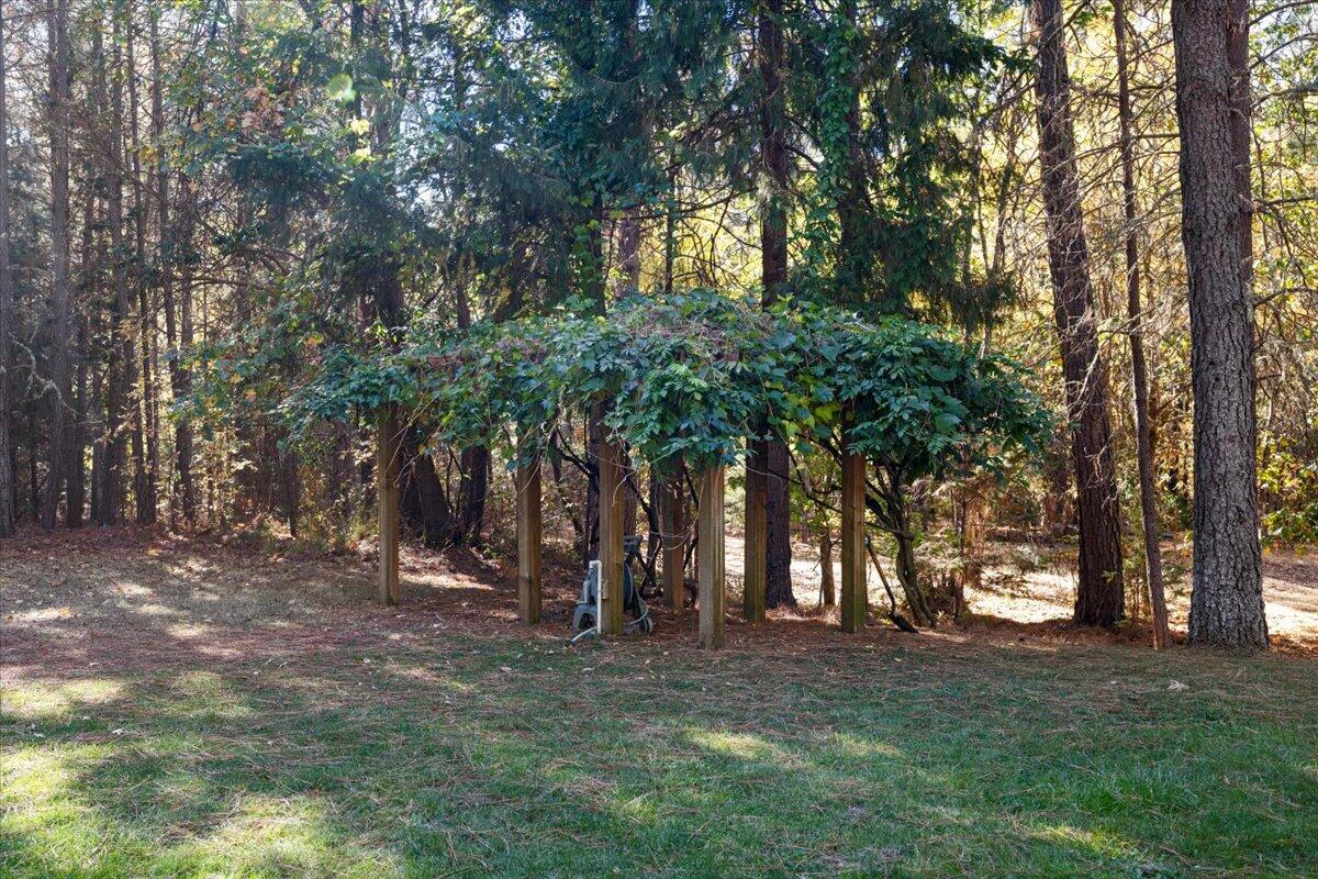 3111 Russell Road Grants Pass, OR 97526 - Photo 7 of 30 8