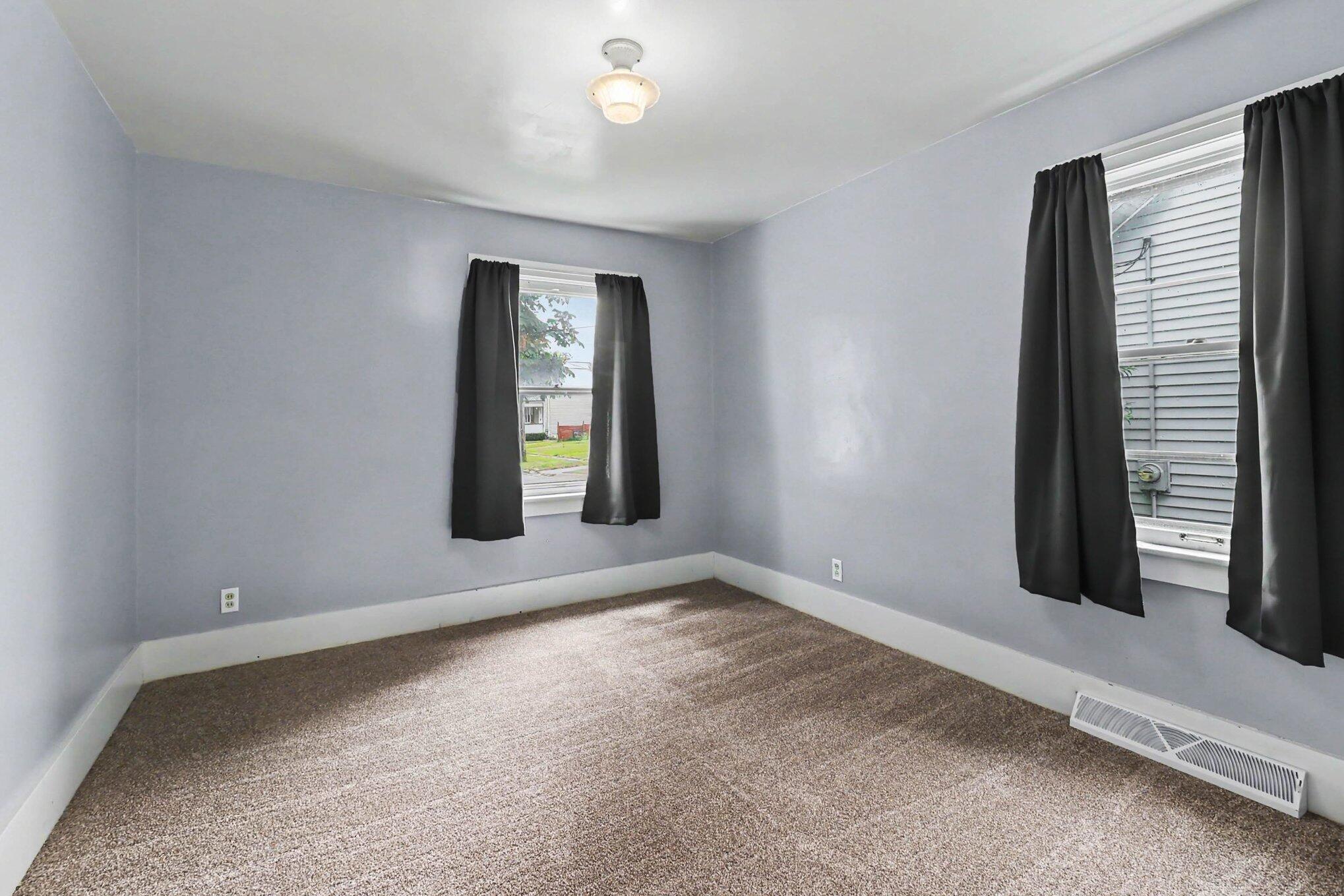 286 3rd Street Manistee, MI 49660 - Photo 18 of 24 013_file_8492