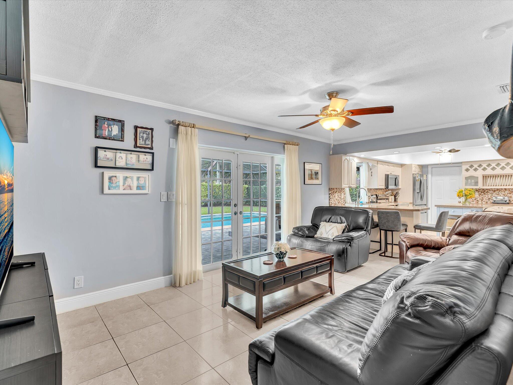 7381 Southwest 9th Street Plantation, FL 33317 - Photo 34 of 62 19'5" x 11'9"