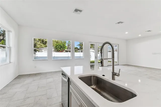 $1,129,900 | 3113 West Nassau Street, Tampa, FL 33607