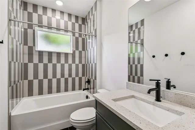 $1,129,900 | 3113 West Nassau Street, Tampa, FL 33607