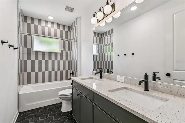 $1,129,900 | 3113 West Nassau Street, Tampa, FL 33607