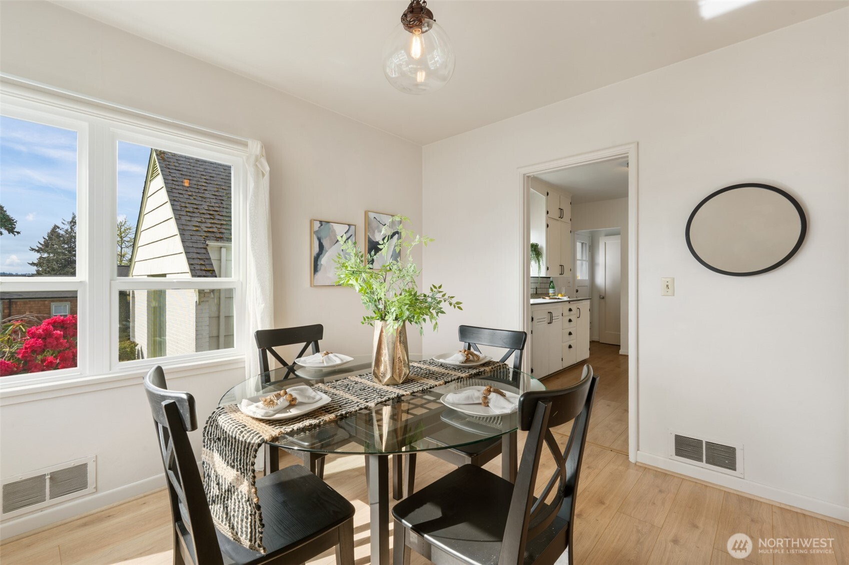 1137 Jacobsen Boulevard Bremerton, WA 98310 - Photo 13 of 38