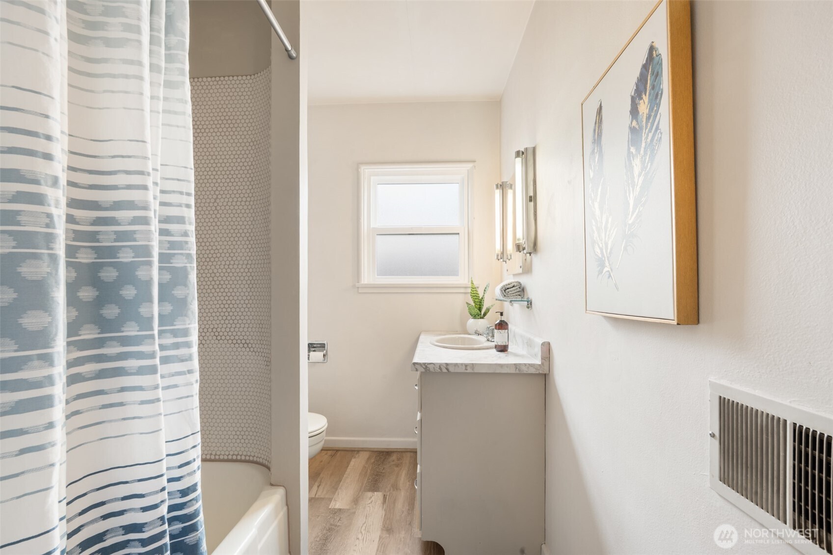 1137 Jacobsen Boulevard Bremerton, WA 98310 - Photo 16 of 38