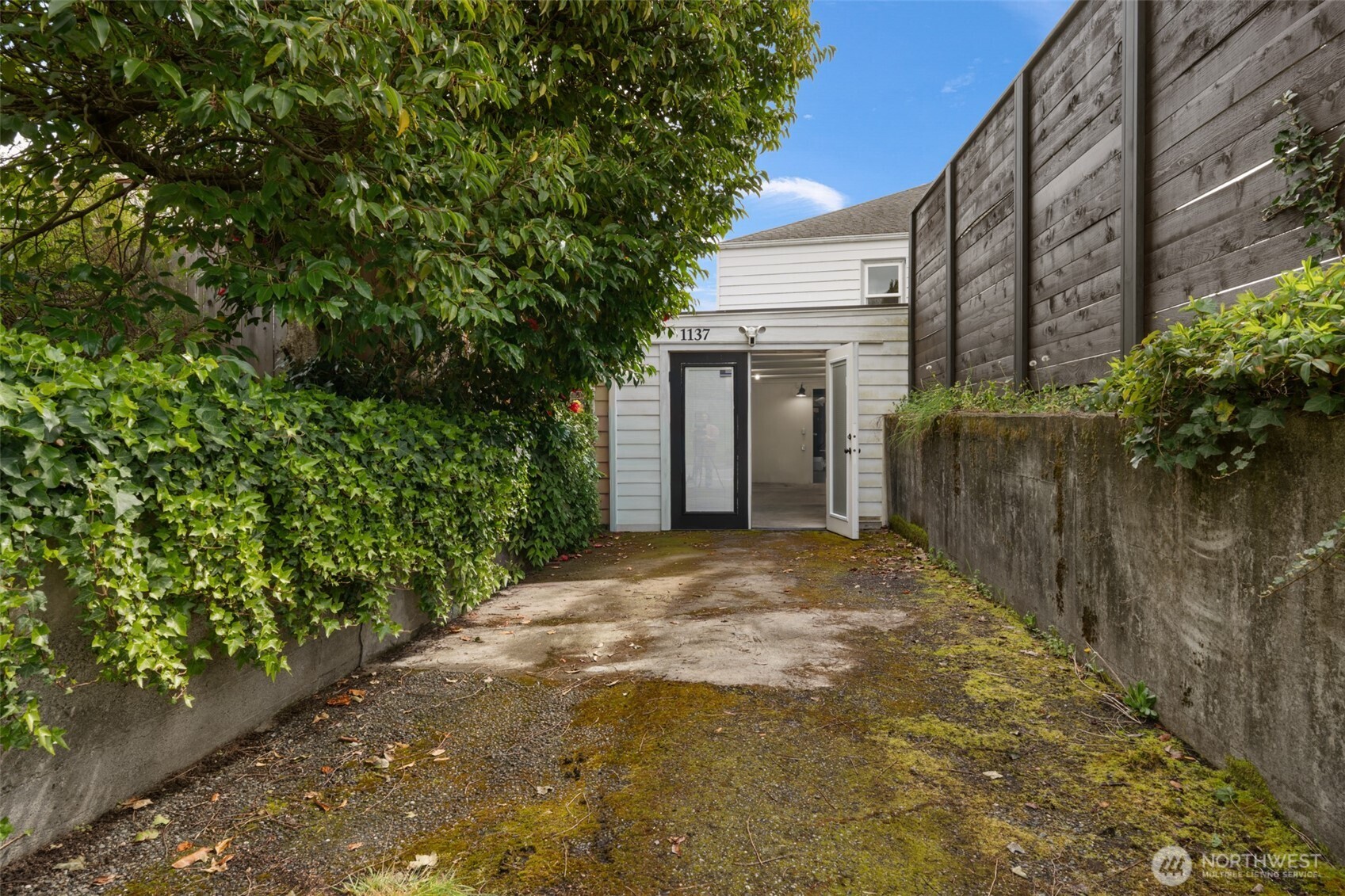 1137 Jacobsen Boulevard Bremerton, WA 98310 - Photo 29 of 38