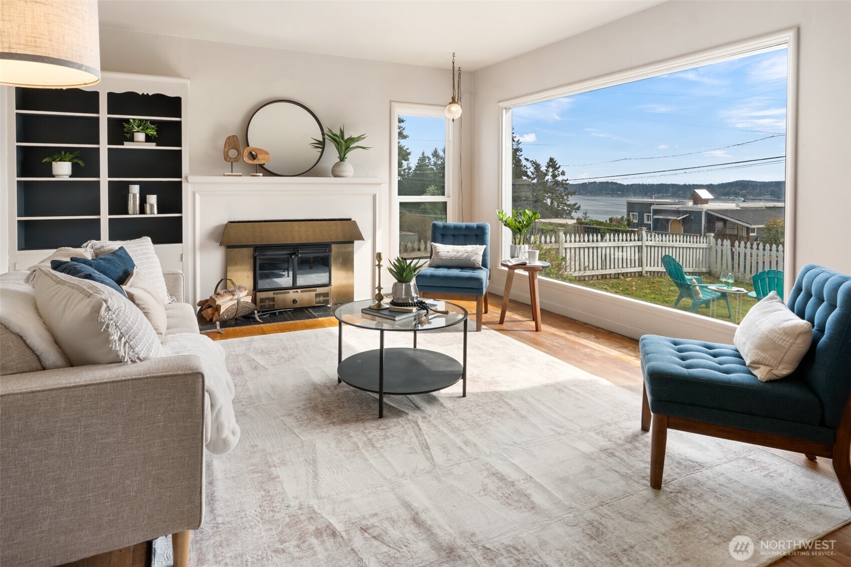 1137 Jacobsen Boulevard Bremerton, WA 98310 - Photo 7 of 38