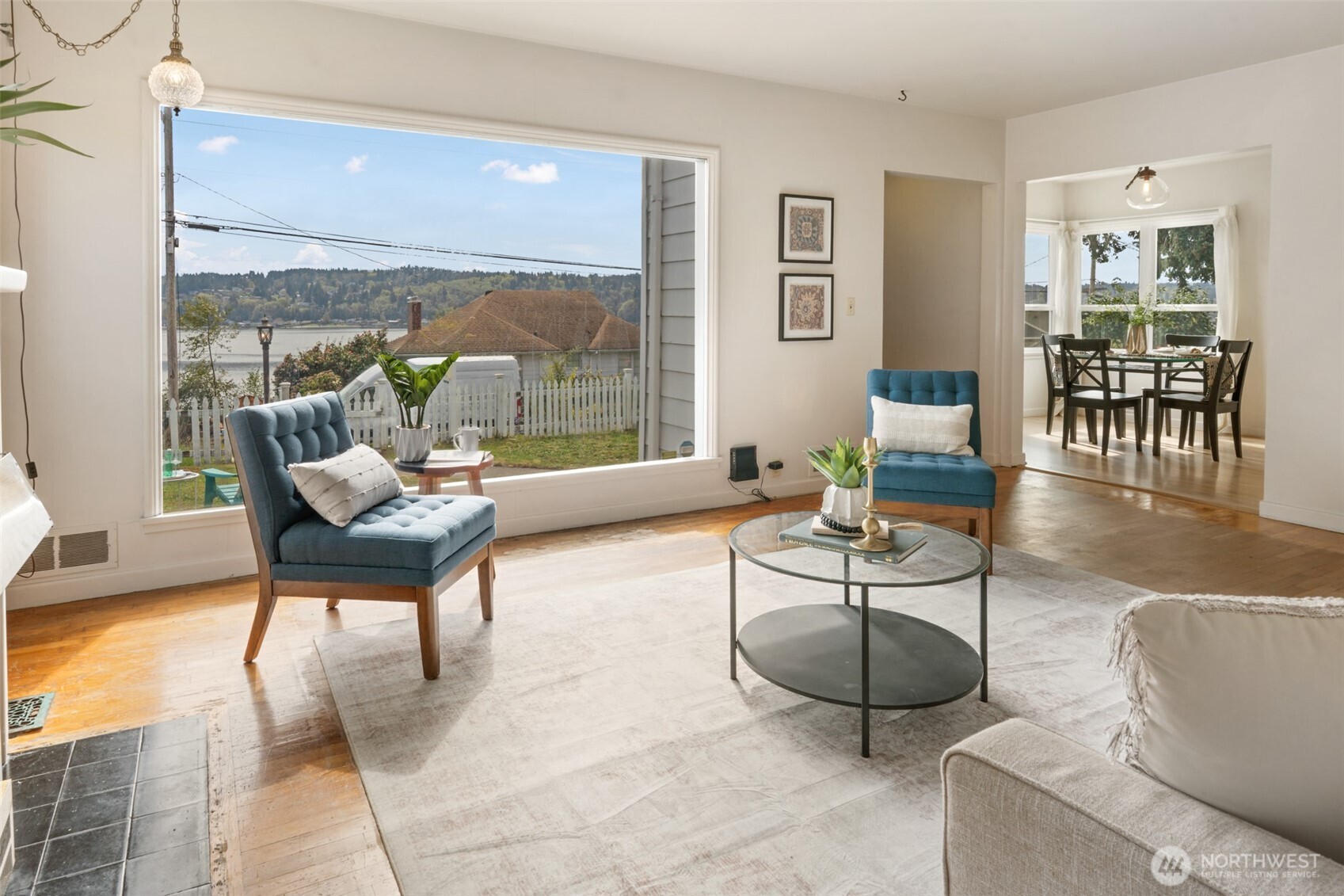 1137 Jacobsen Boulevard Bremerton, WA 98310 - Photo 8 of 38