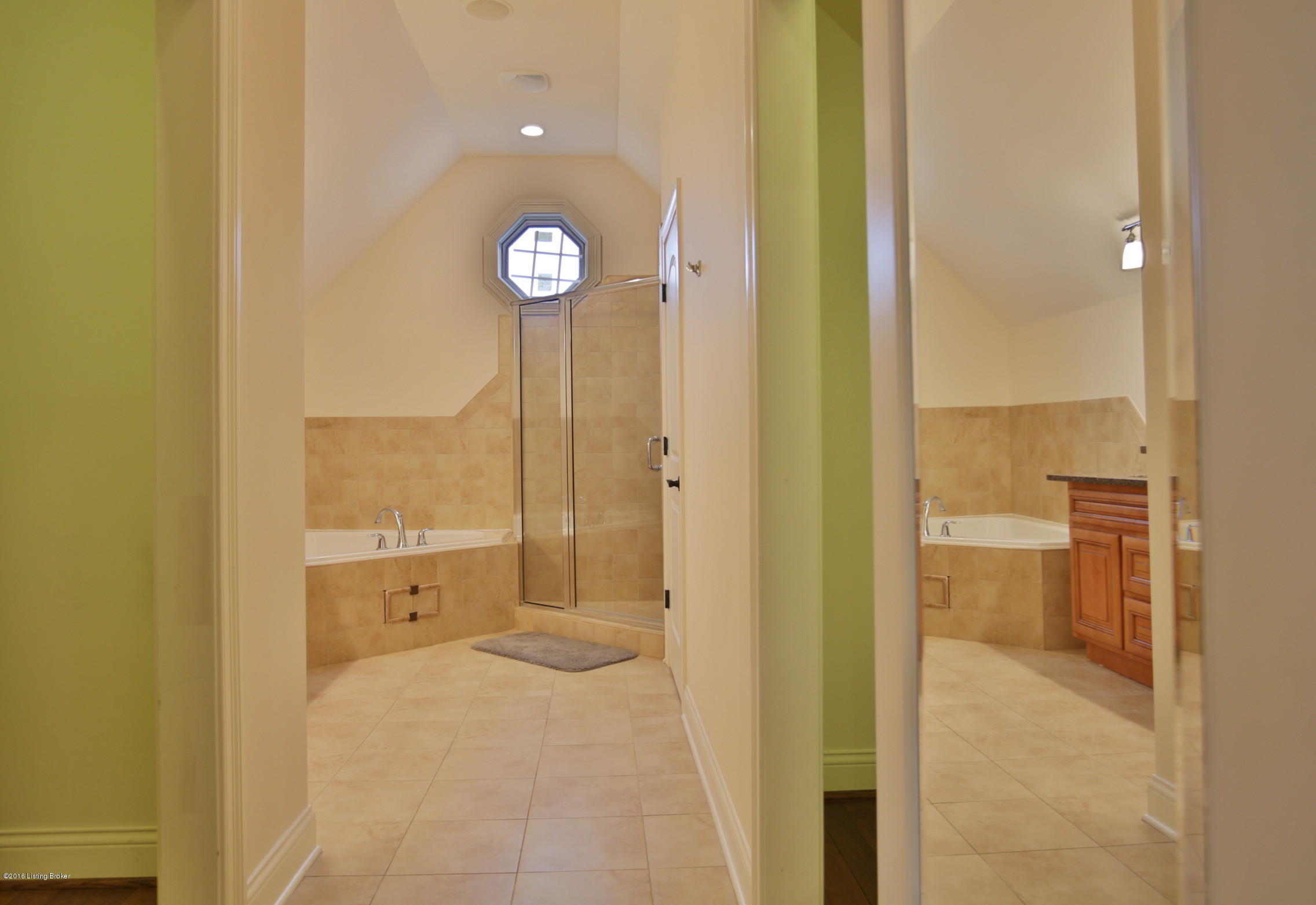927 Cherokee Road, Unit D Louisville, KY 40204 - Photo 13 of 35 27