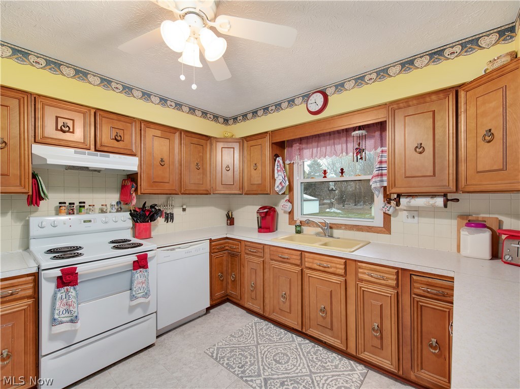 8811 North Kane Road Wadsworth, OH 44281 - Photo 11 of 26 Gallery Image 11