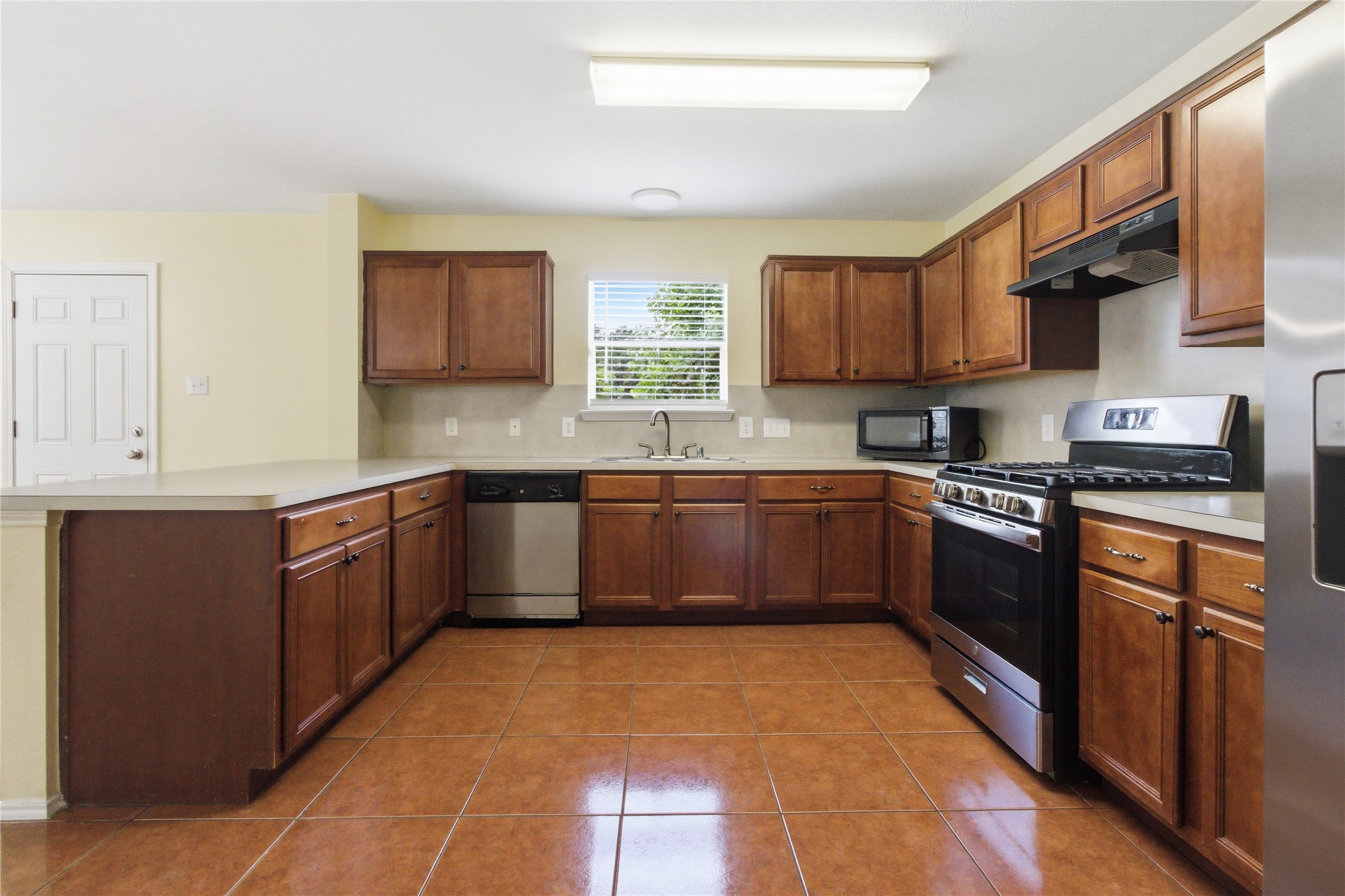 22923 Twisting Pine Drive Spring, TX 77373 - Photo 15 of 48