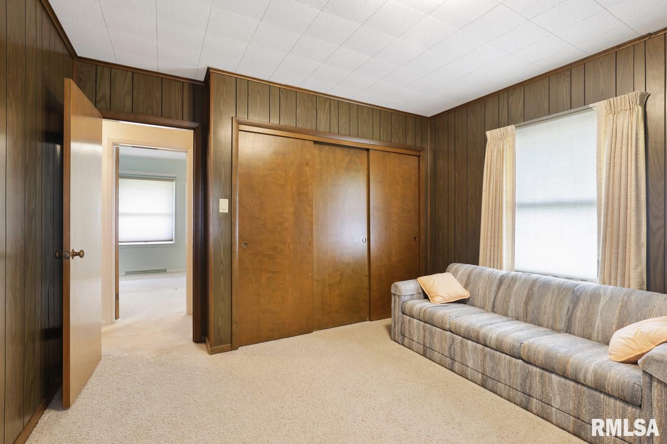 29663 Henry Road Girard, IL 62640 - Photo 18 of 39