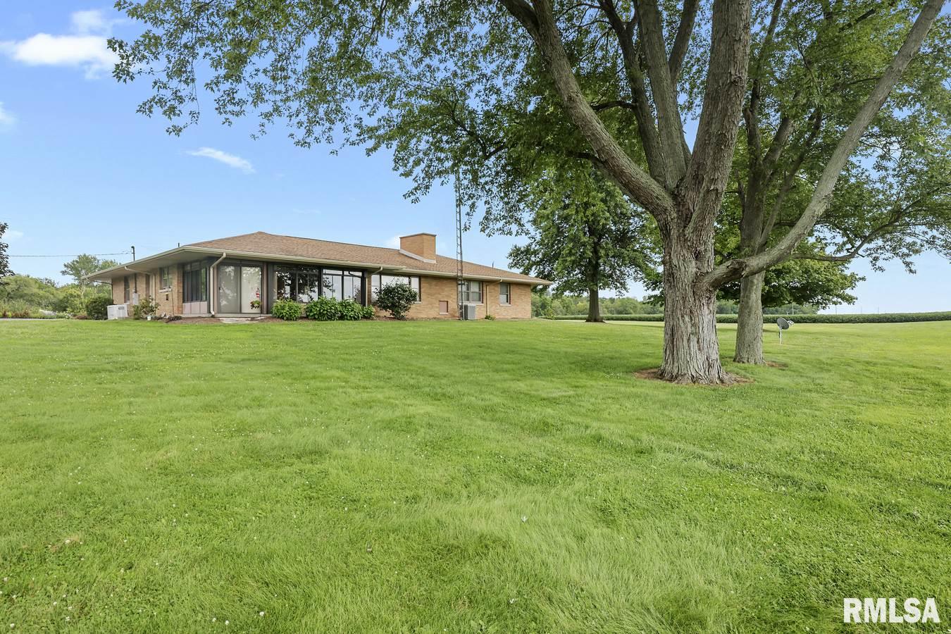 29663 Henry Road Girard, IL 62640 - Photo 36 of 39