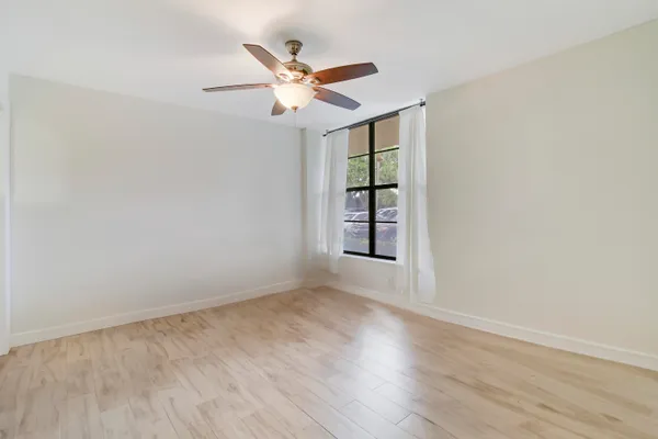 $2,600 | 9 Royal Palm Way, Unit 105, Boca Raton, FL 33432