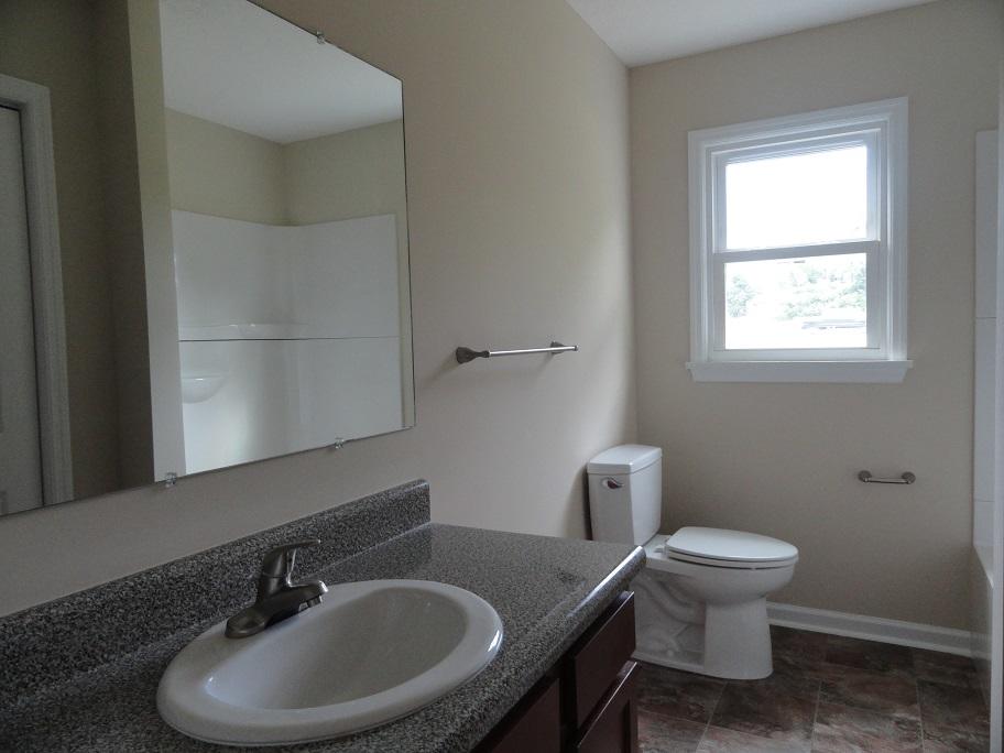 740 Atkinson Road Christiansburg, VA 24073 - Photo 8 of 16 740 Atkinson Dr Upper bathroom