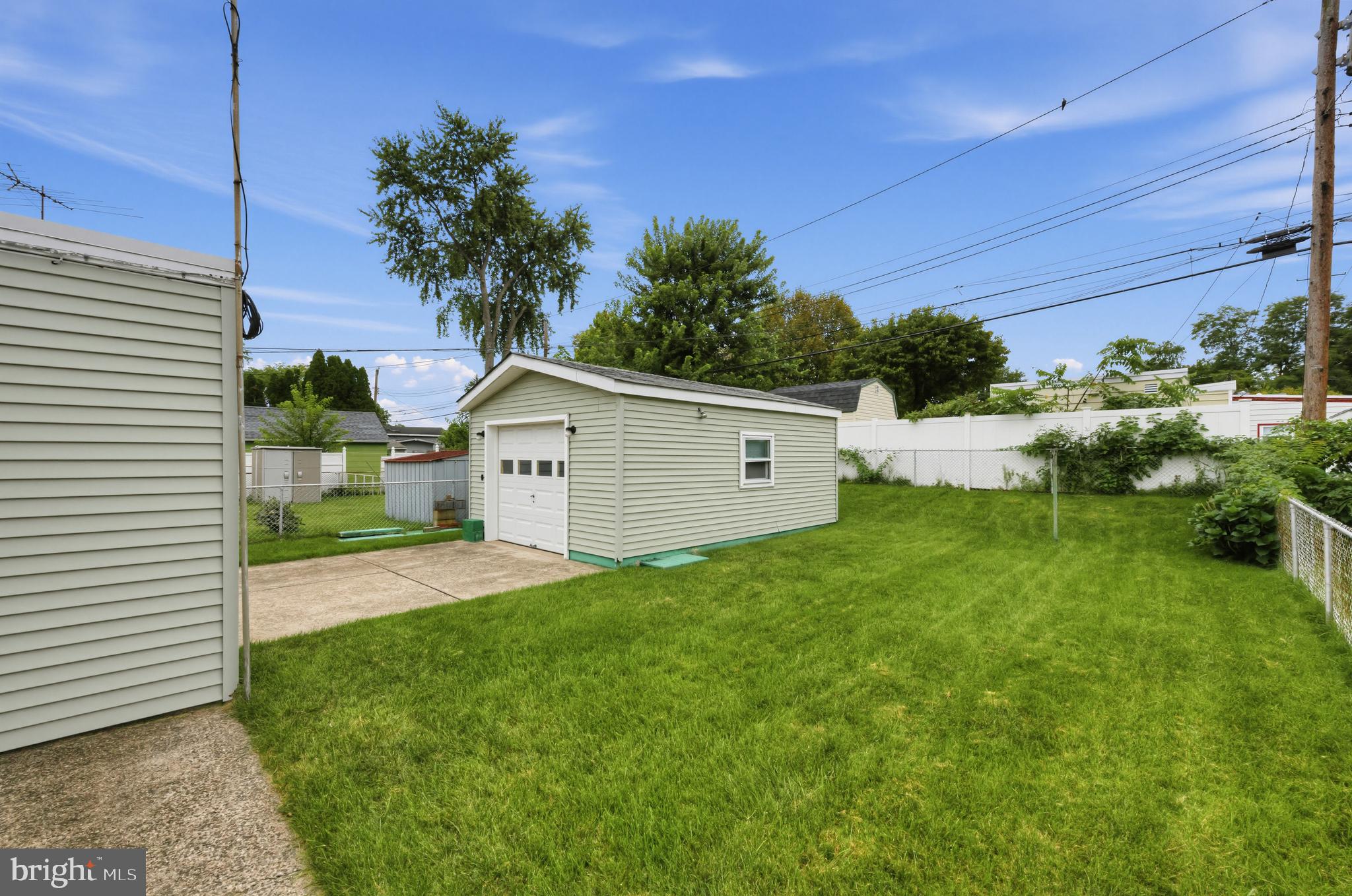9325 Trout Road Philadelphia, PA 19115 - Photo 29 of 30 Gallery Image 29