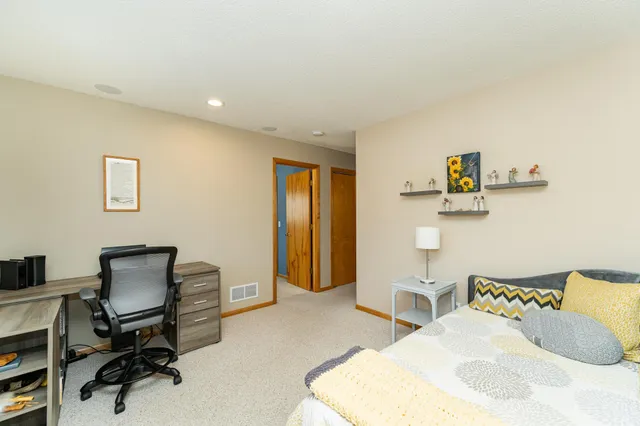 $475,000 | 295 Salem Point Drive Southwest, Rochester, MN 55902