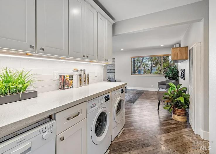 2021 Key Boulevard El Cerrito, CA 94530 - Photo 10 of 30 a utility room with washer and dryer