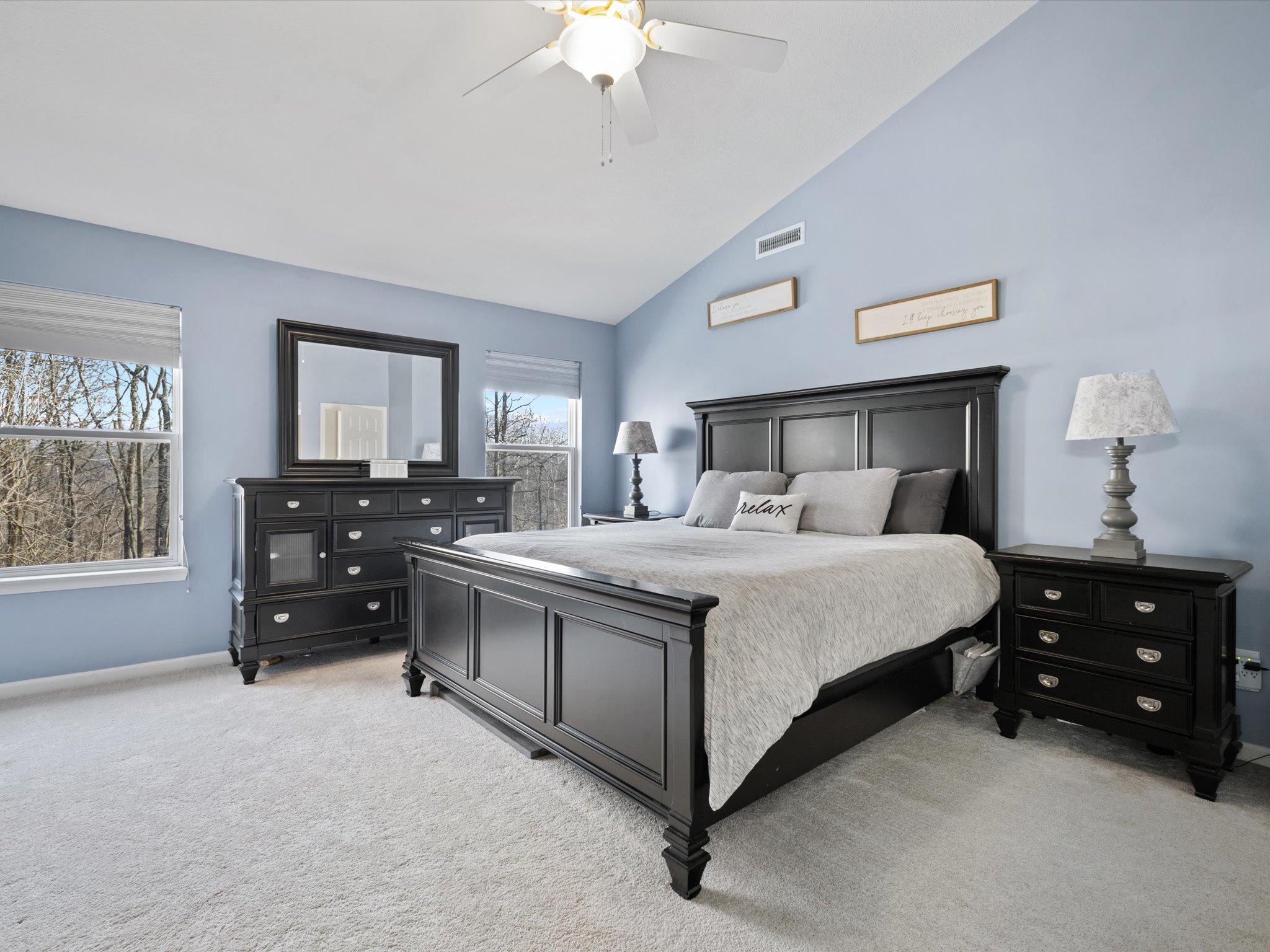 11779 Holbrook Close Fishers, IN 46037 - Photo 16 of 44