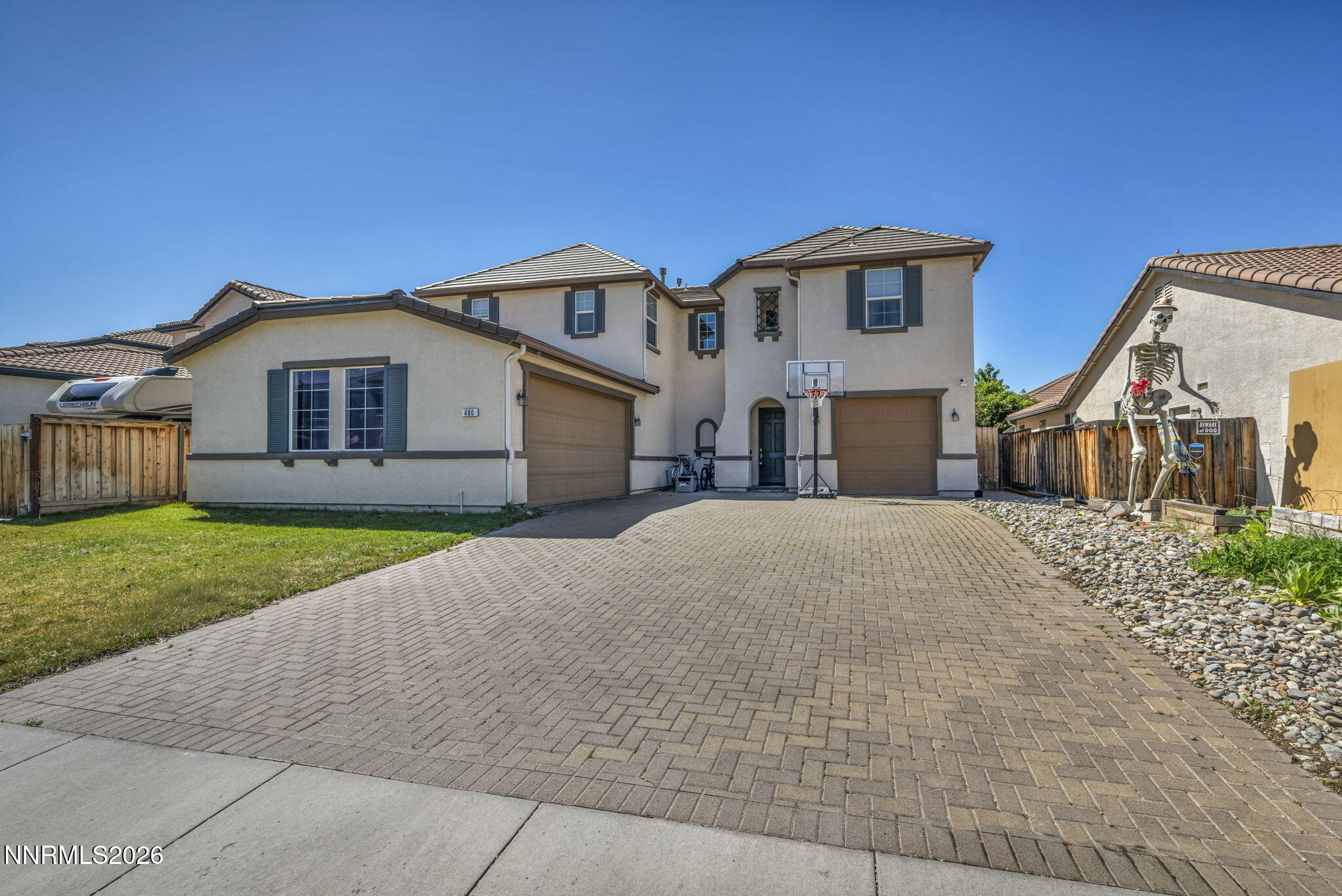 2-web-or-mls-480-luciana-dr