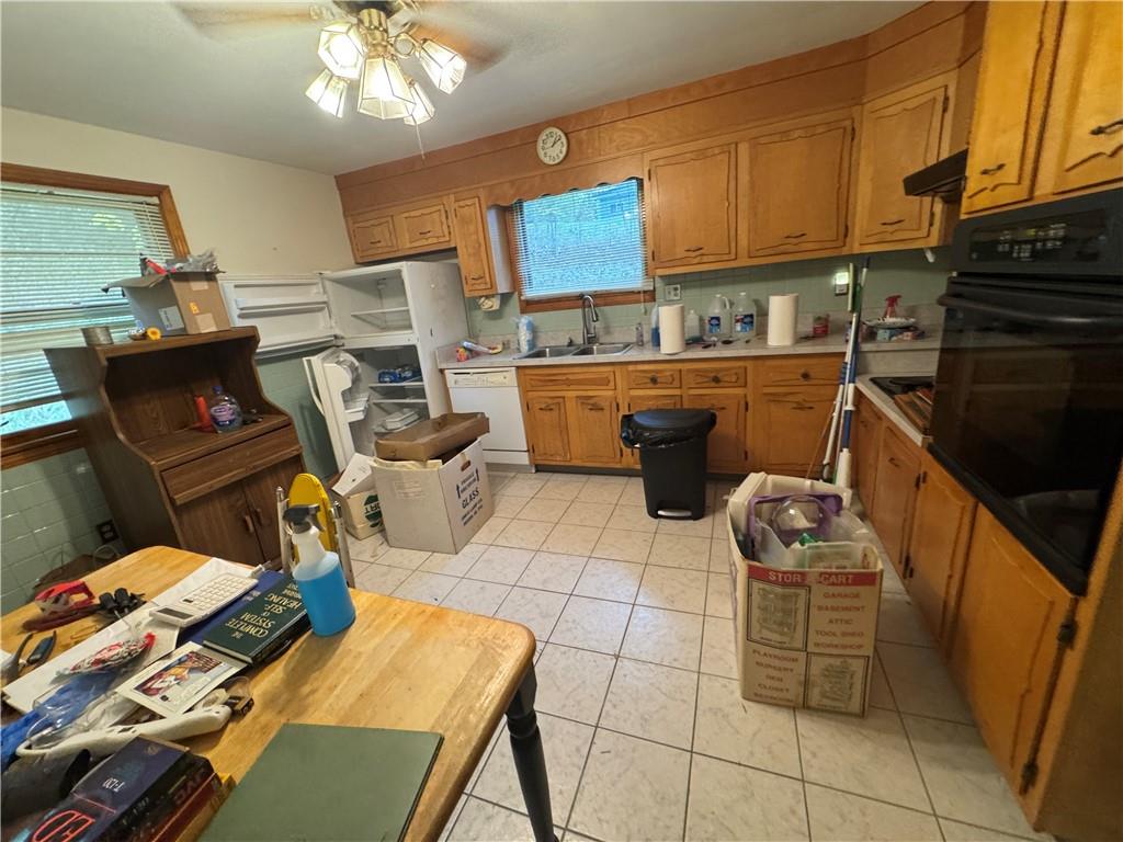 359 Locust Hill Road Cheswick, PA 15024 - Photo 6 of 27