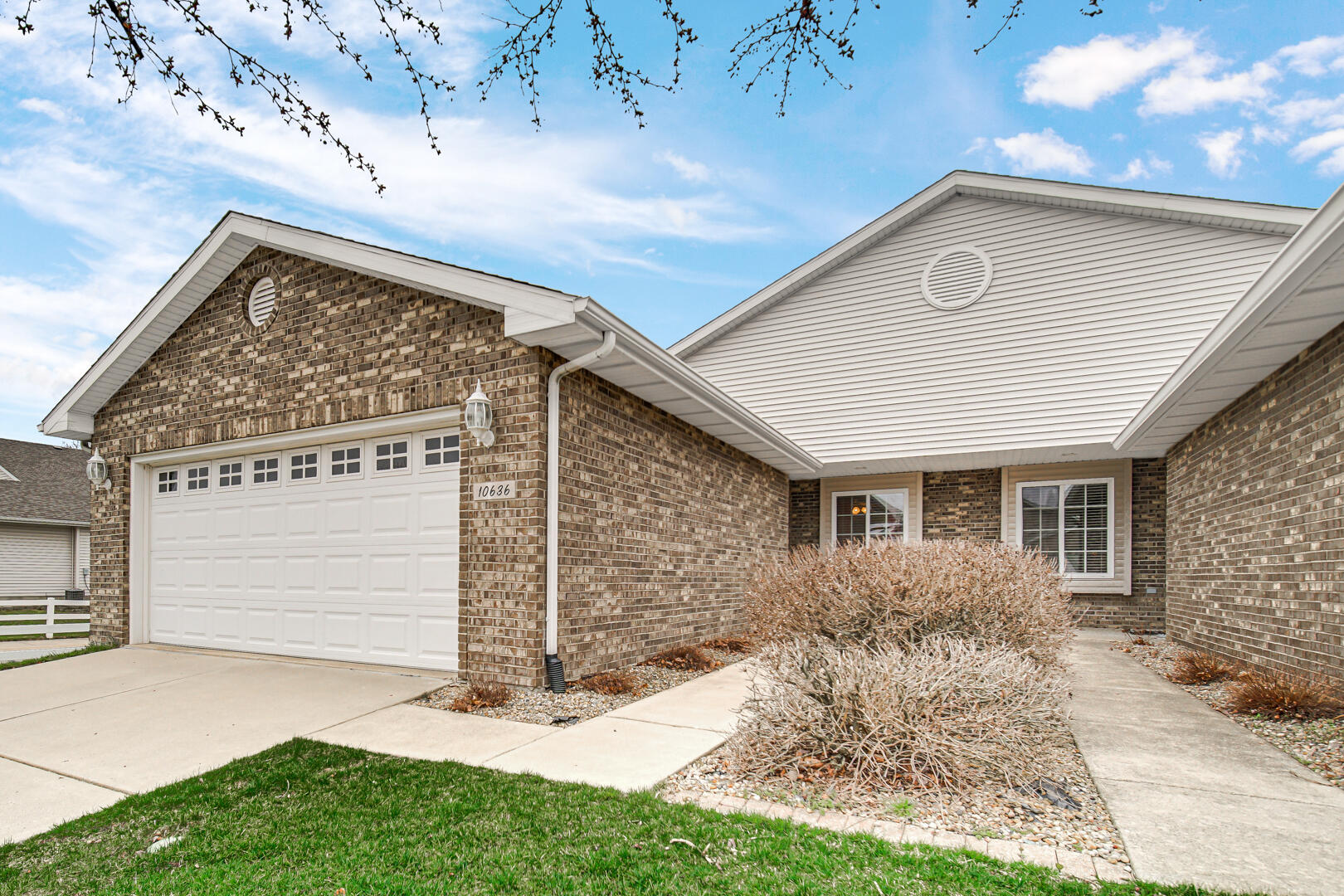 10636 Keystone Lane Crown Point, IN 46307 - Photo 2 of 25 1620x1080