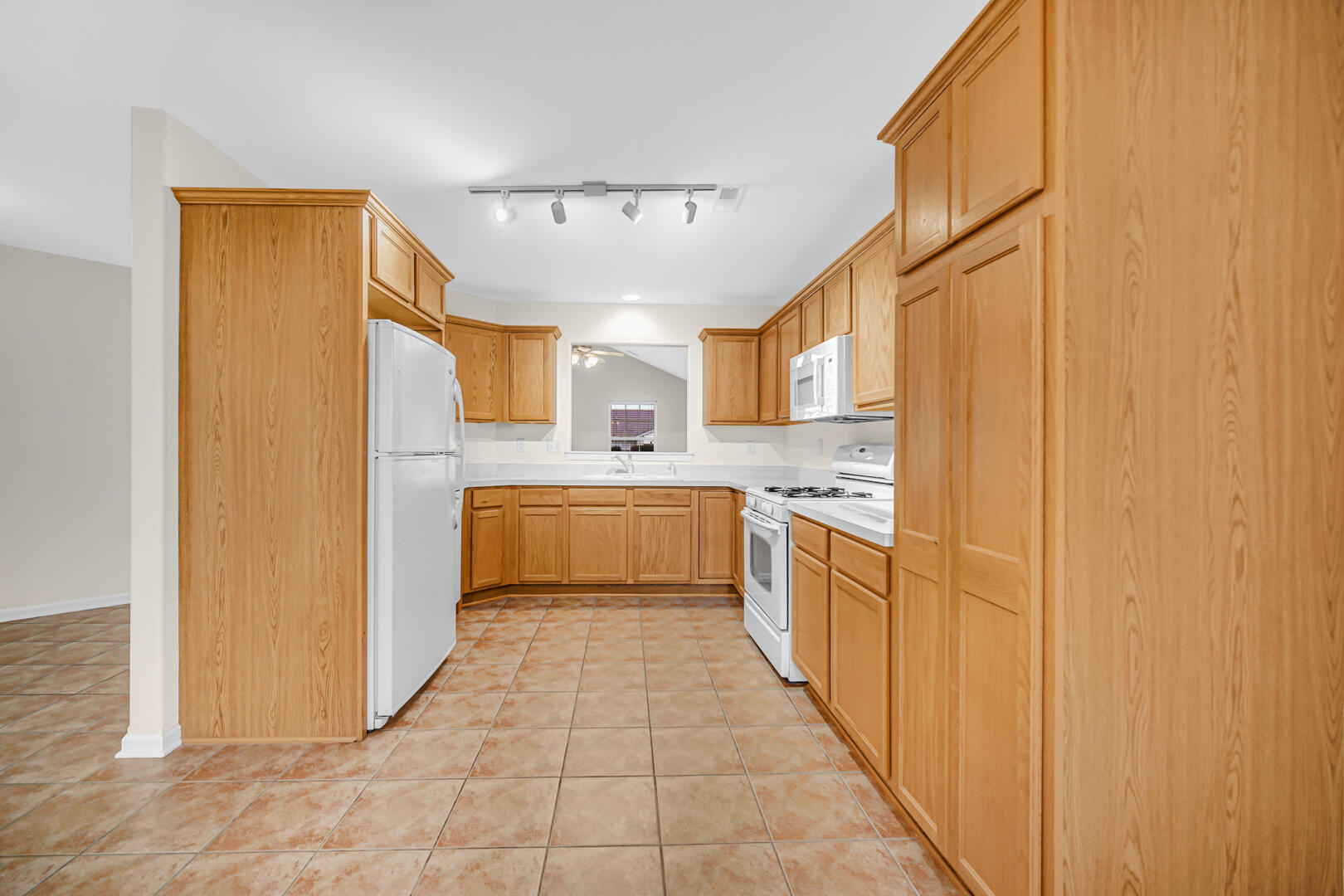 10636 Keystone Lane Crown Point, IN 46307 - Photo 6 of 25 1620x1080