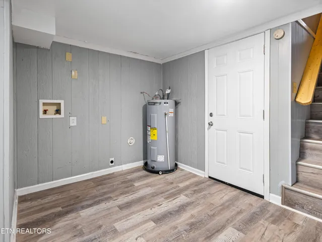 $279,900 | 809 West Ridgecrest Drive, Kingston, TN 37763