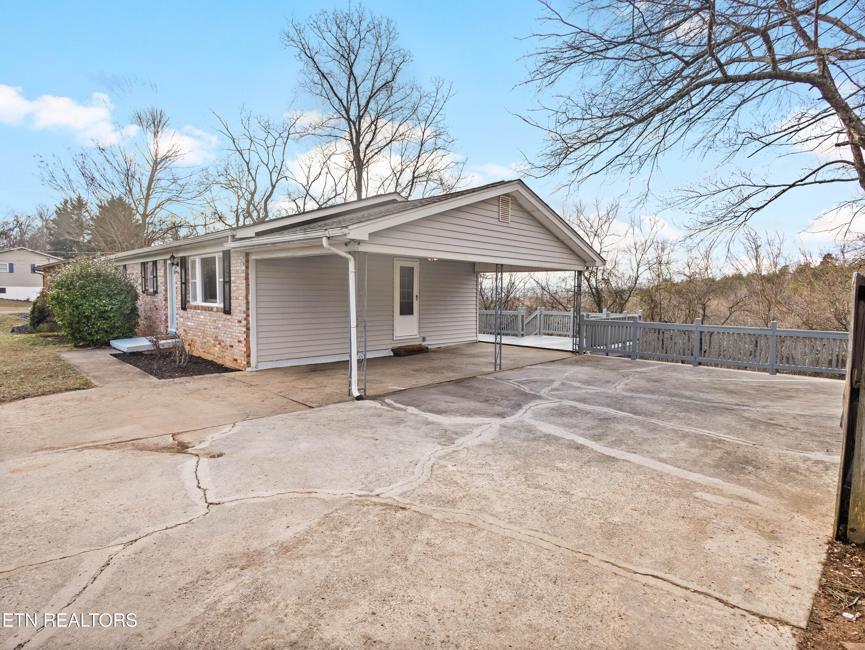 809 West Ridgecrest Drive Kingston, TN 37763 - Photo 4 of 45 A-4