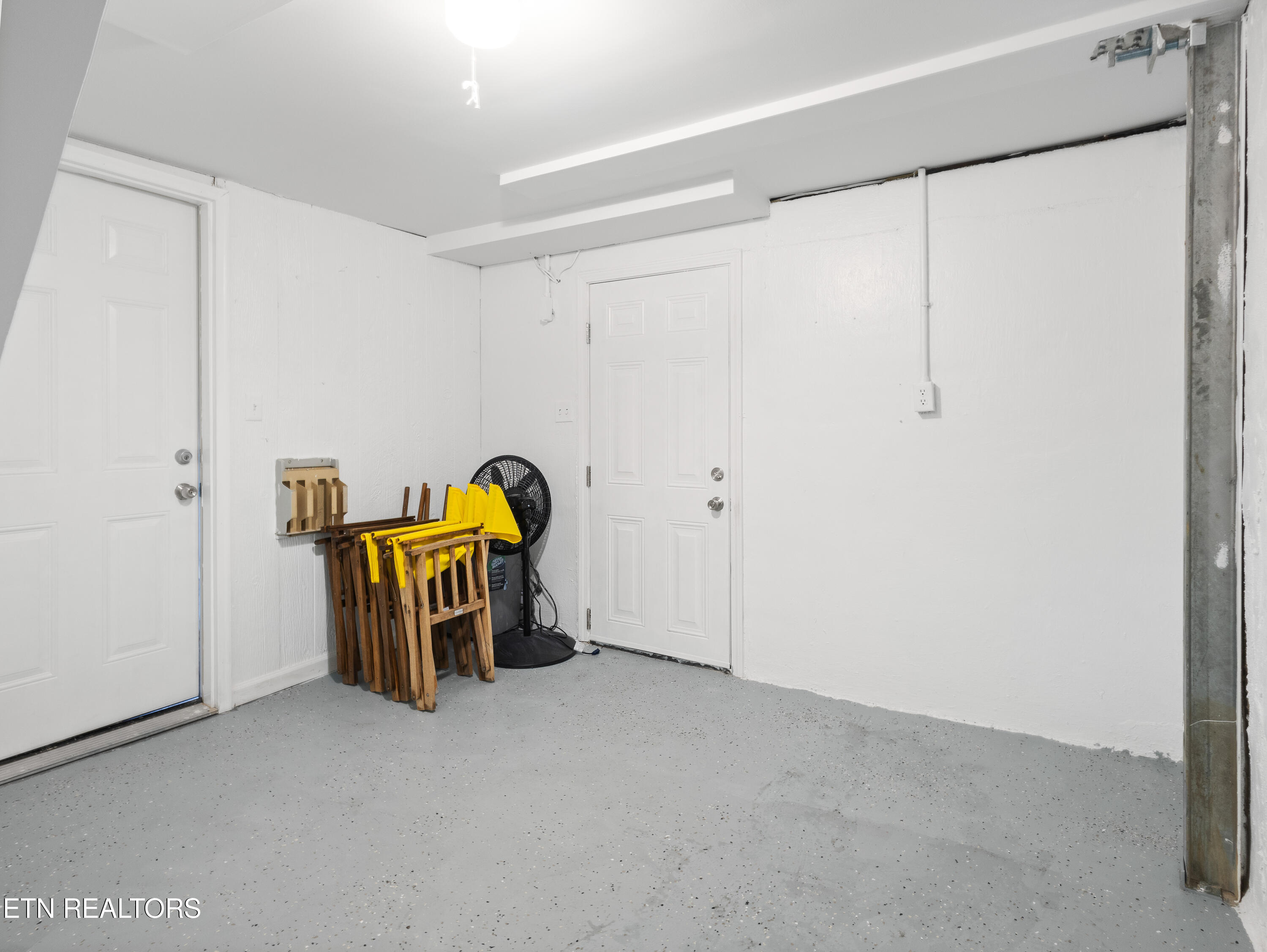 809 West Ridgecrest Drive Kingston, TN 37763 - Photo 44 of 45 A-44