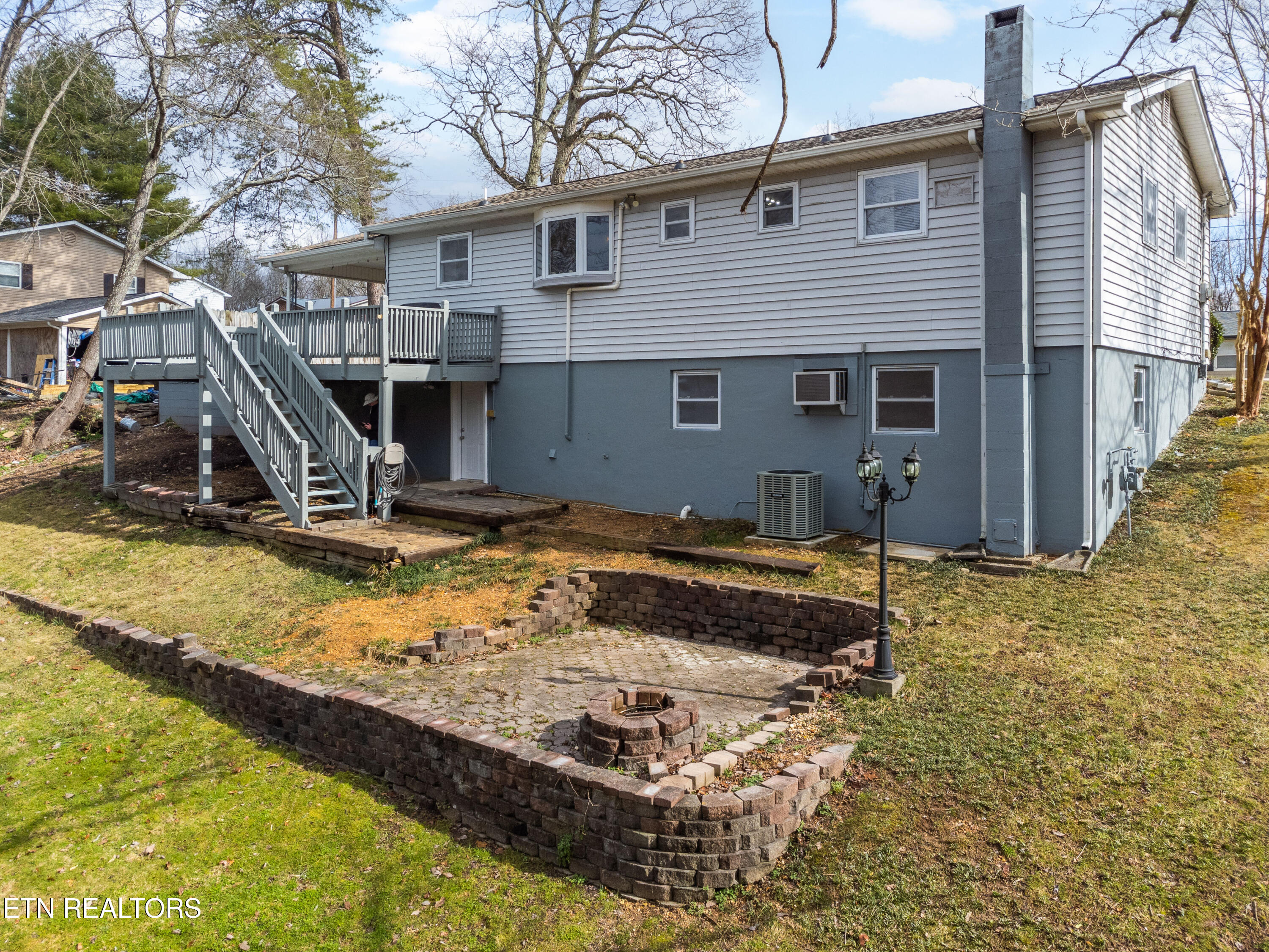 809 West Ridgecrest Drive Kingston, TN 37763 - Photo 9 of 45 A-9