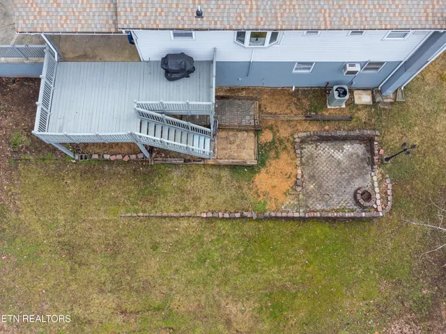 $279,900 | 809 West Ridgecrest Drive, Kingston, TN 37763