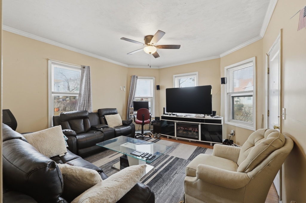 66 Upsala Street Worcester, MA 01607 - Photo 16 of 31