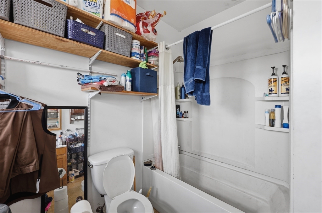 66 Upsala Street Worcester, MA 01607 - Photo 24 of 31