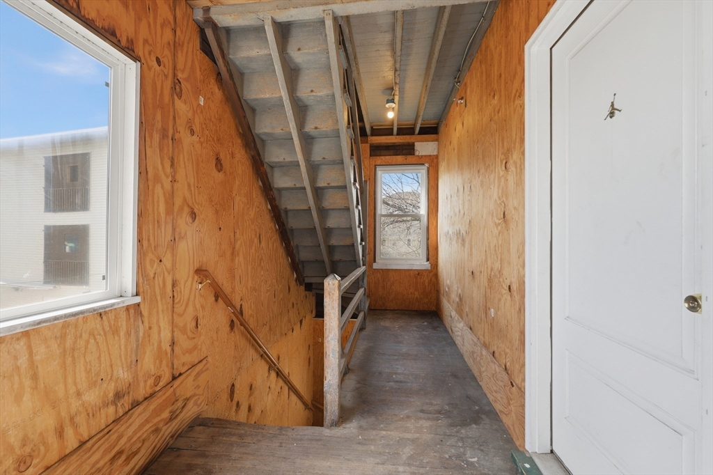 66 Upsala Street Worcester, MA 01607 - Photo 27 of 31