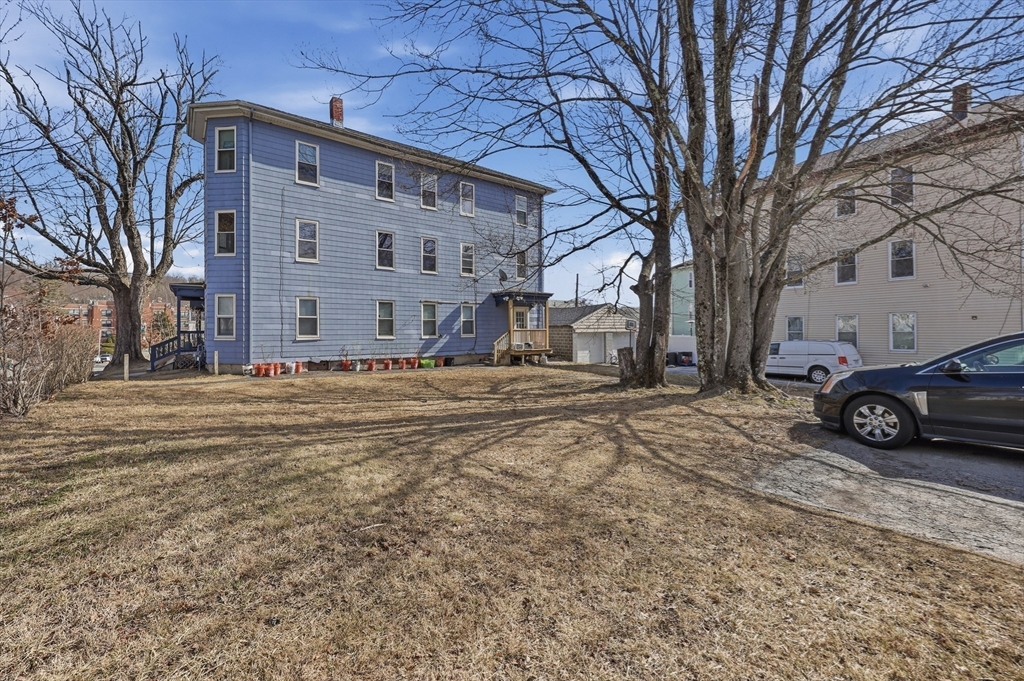 66 Upsala Street Worcester, MA 01607 - Photo 28 of 31