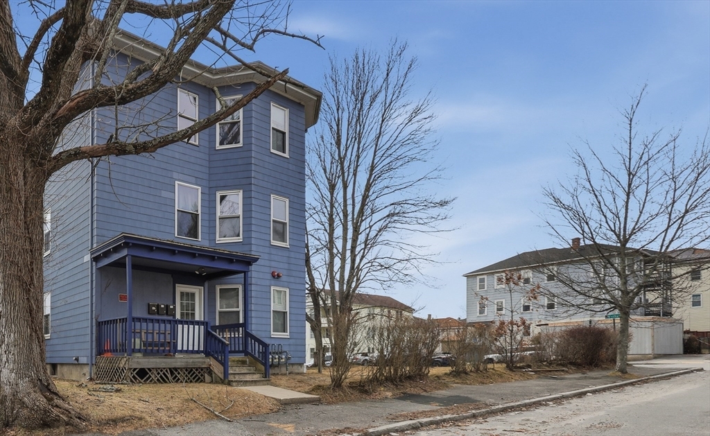 66 Upsala Street Worcester, MA 01607 - Photo 29 of 31