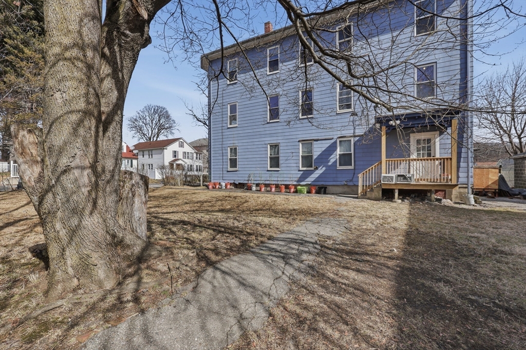 66 Upsala Street Worcester, MA 01607 - Photo 30 of 31