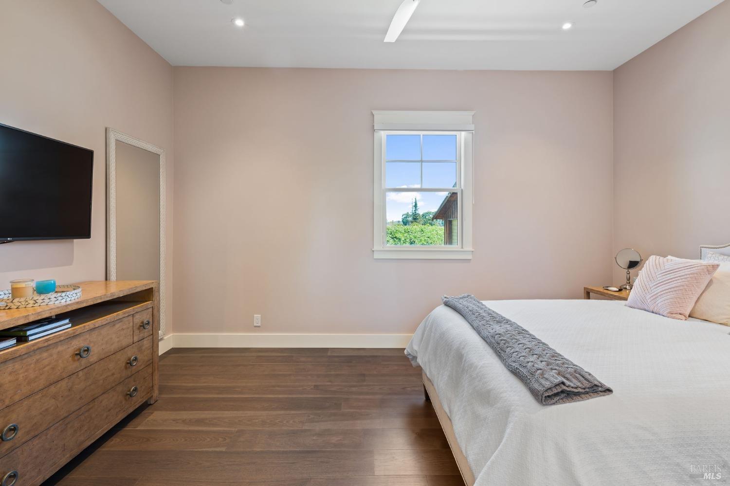 3140 Big Ranch Road Napa, CA 94558 - Photo 27 of 59 Guest room #1